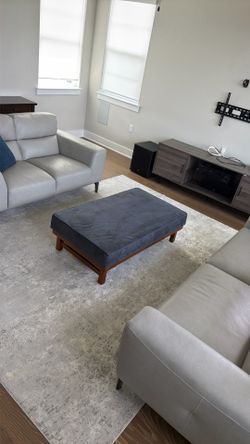 Center table/ cushion furniture