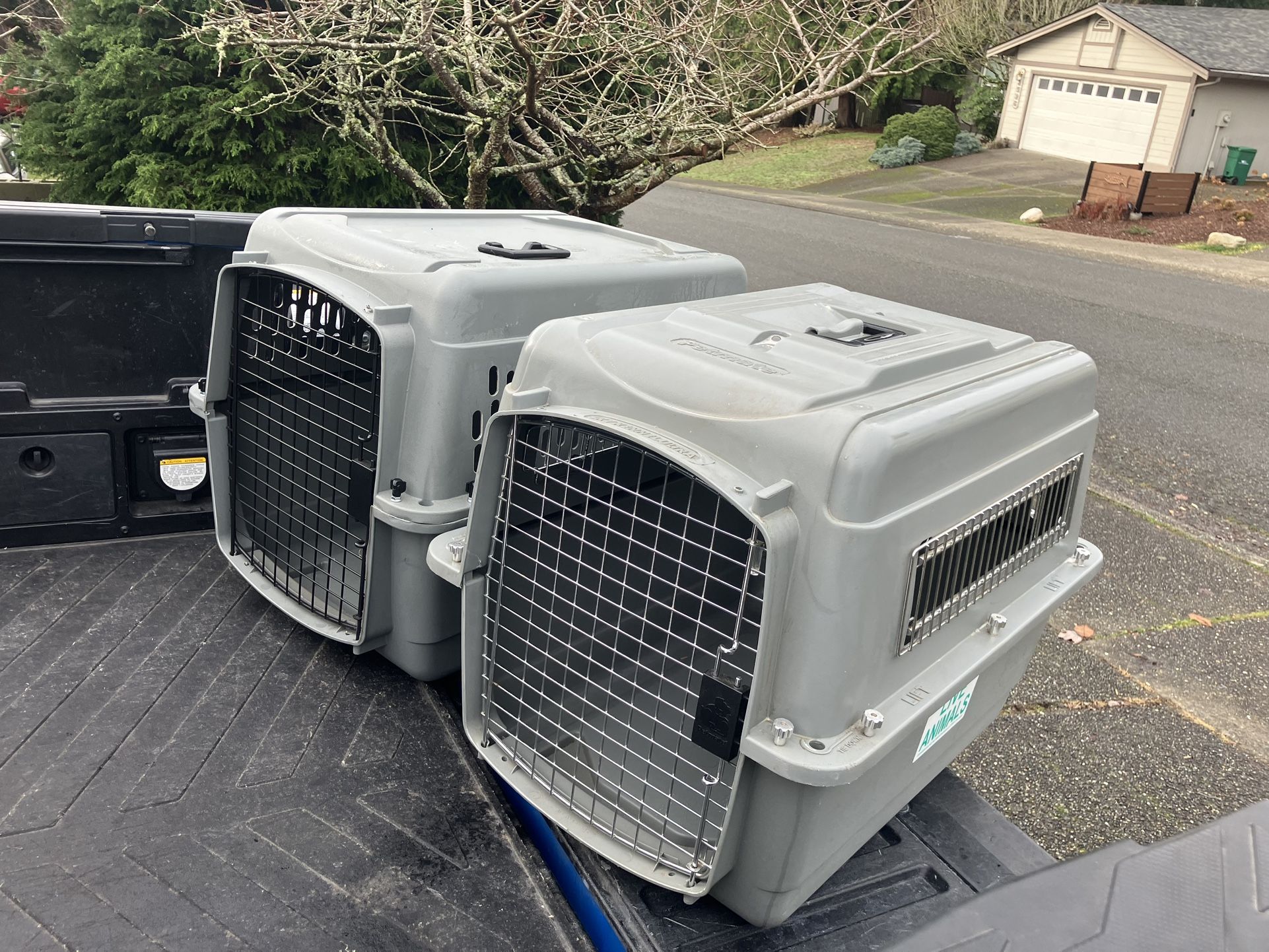 Medium Dog Kennel Crate Carrier Airline Approved like New 28” L by 20” W by 20” $35 Each