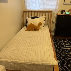 Wood Spindle Twin Bed frame in Caramel