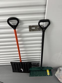 Bigfoot Value 18" Snow Shovel - Metal Handle Black +Green (2)