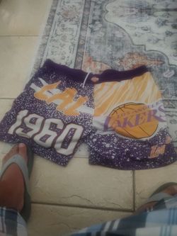 Lakers shorts