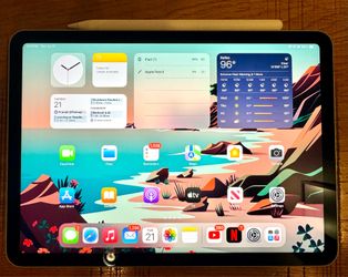 iPad Air 4th Gen 64GB Wi-Fi + Apple Pencil 2 | Like New | Green