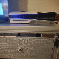 PS5 Pro w/ 4 tb SSD and disc tray