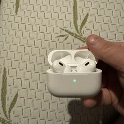 Apple AirPods Pro 2nd Gen