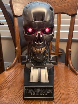 Terminator T-800 life size endoskull