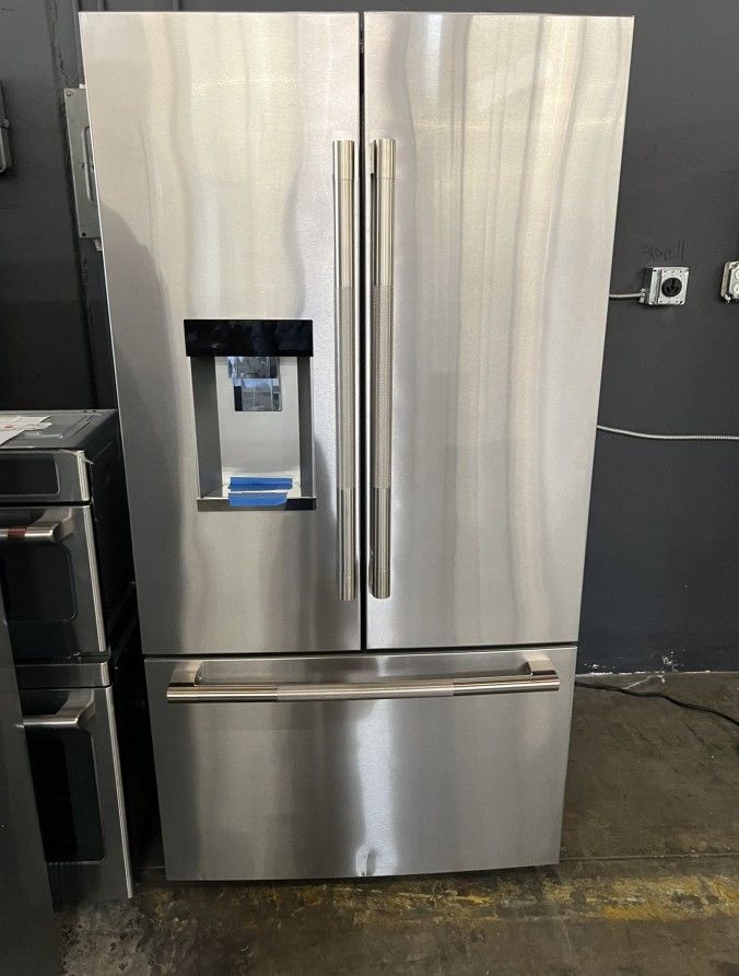 Jennair Stainless Steel French Door Refrigerator HXYZ
