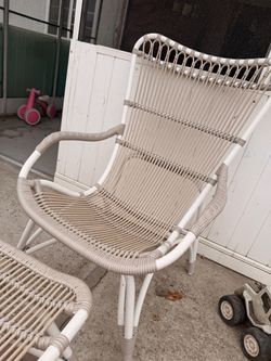 Chair with foot rest