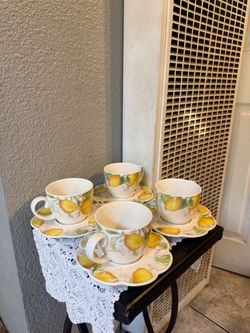 Princess House Set De 4 Tazas Minis Y 4 Platitos Minis De La Linea Marbella Limoncello.