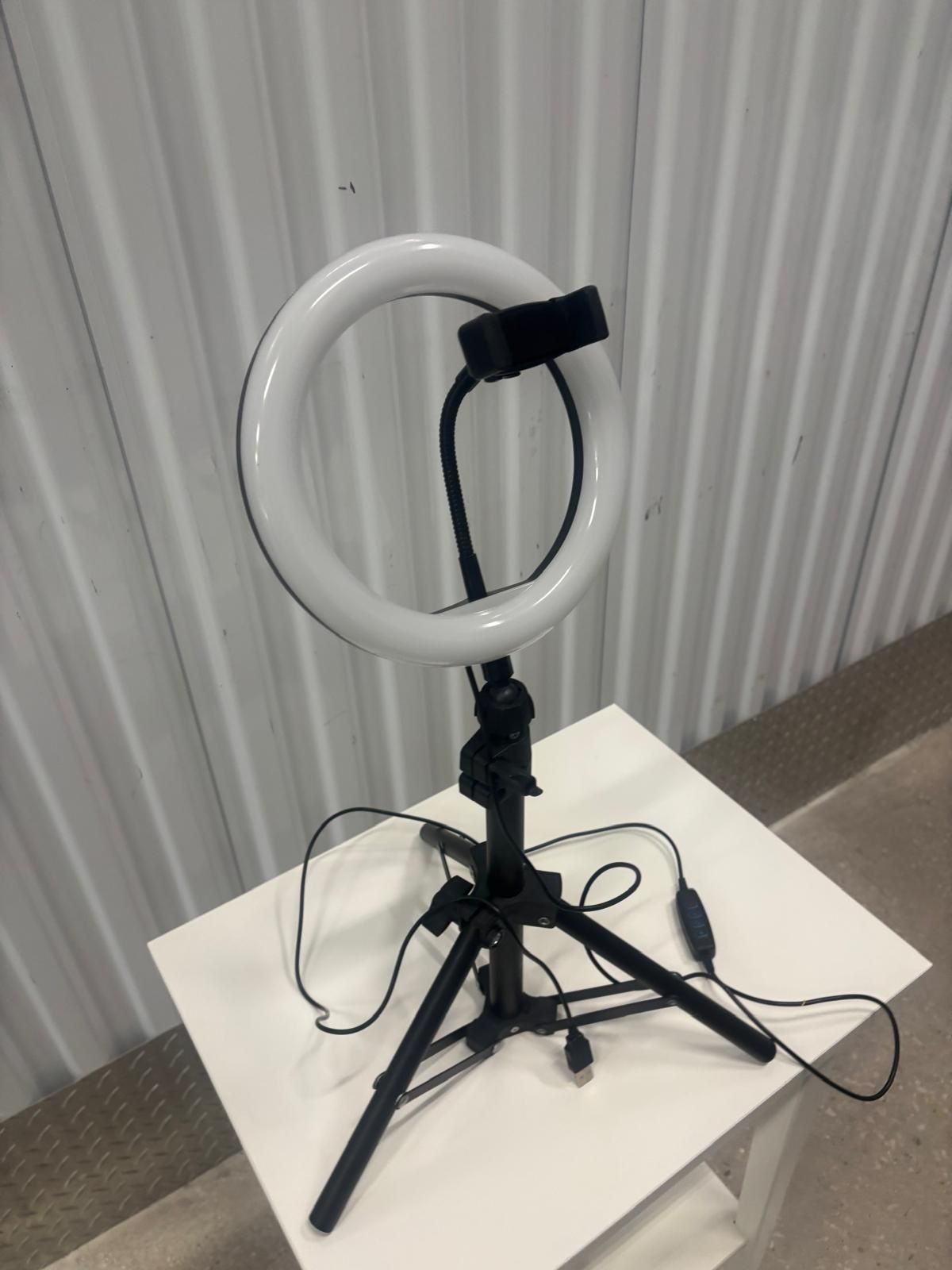 Lumi ring light desktop tripod $30