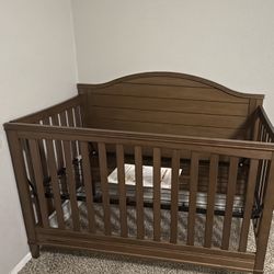 Delta Crib
