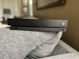 Xbox One X