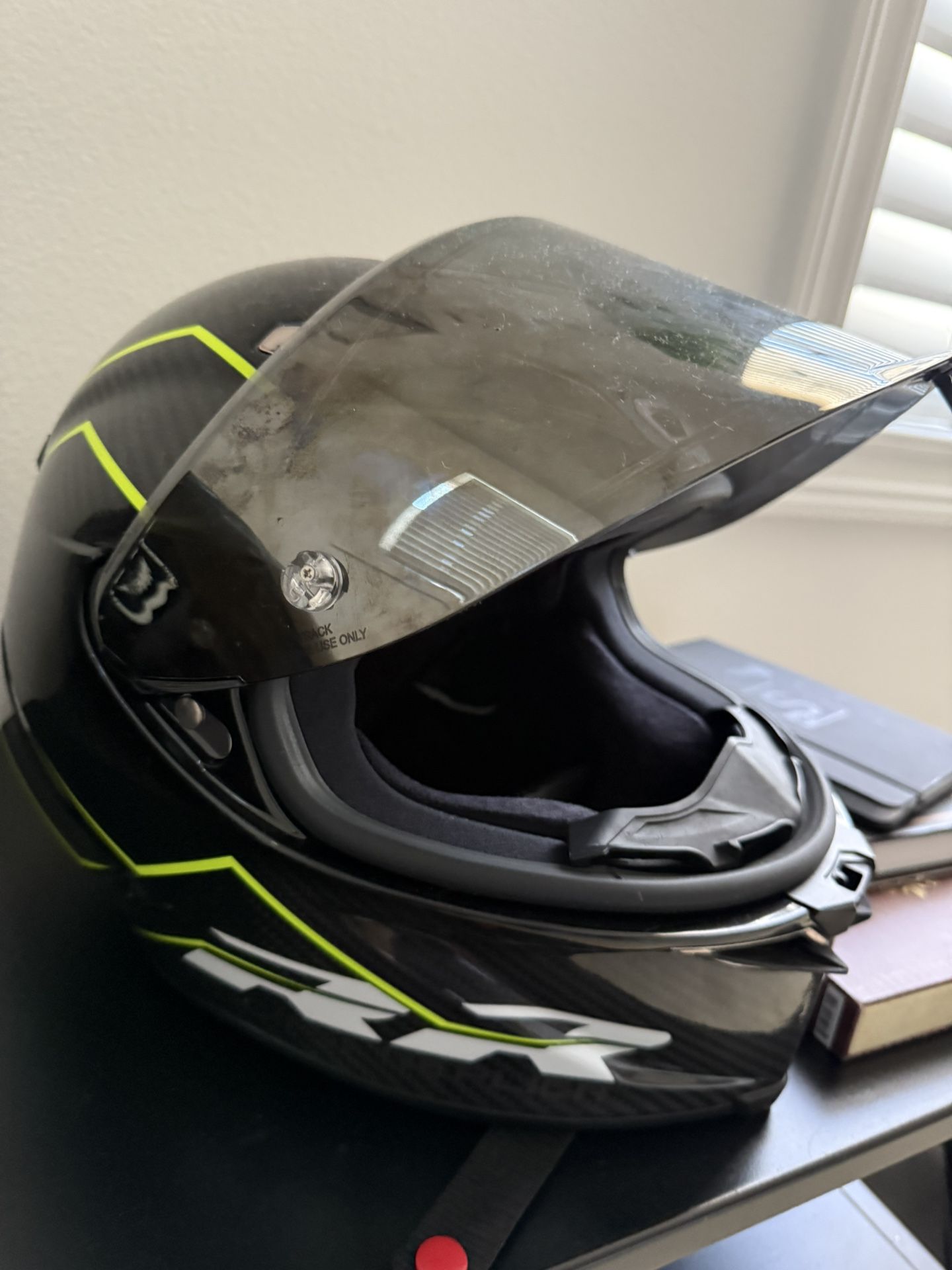 MOTORCYCLE HELMET AGV PISTA