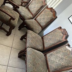 One Lot Of 6 Beautiful Wooden Dining Room Table Set