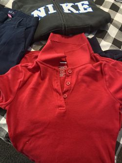 Ropa de niña de uniforme