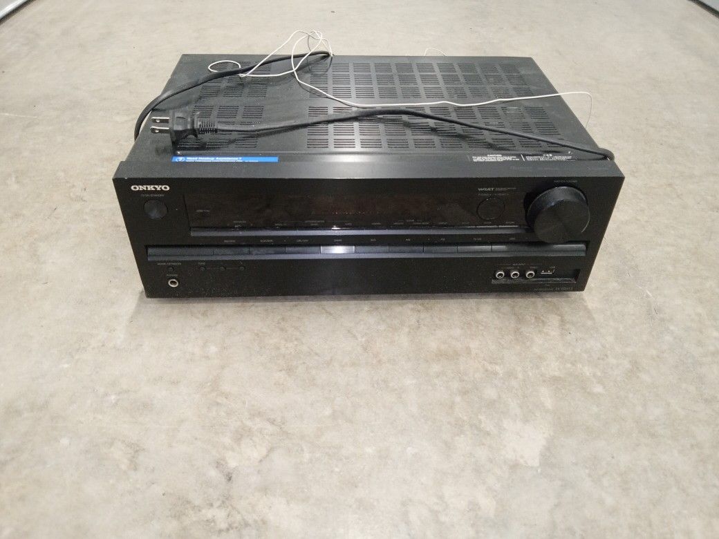 Onkyo 313 5.1 Dolby Digital Receiver