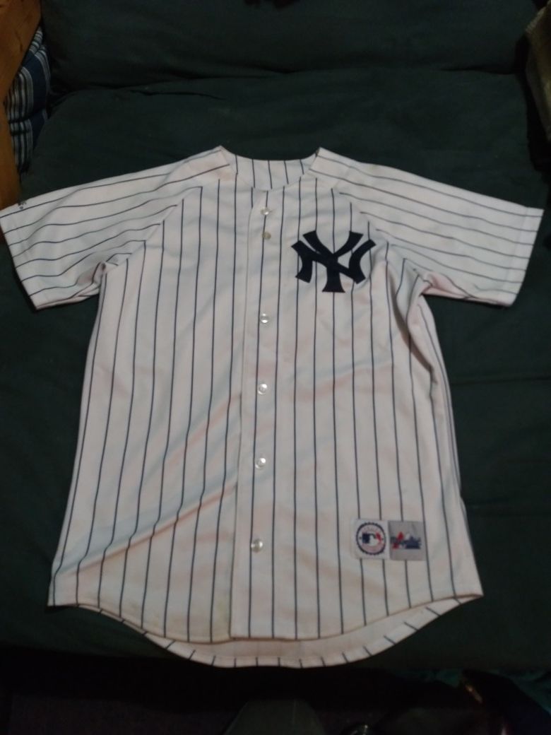 NY Yankees Baseball Jersey Size L RN# 53157