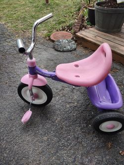 Radio flyer tricycle pink and purple sale