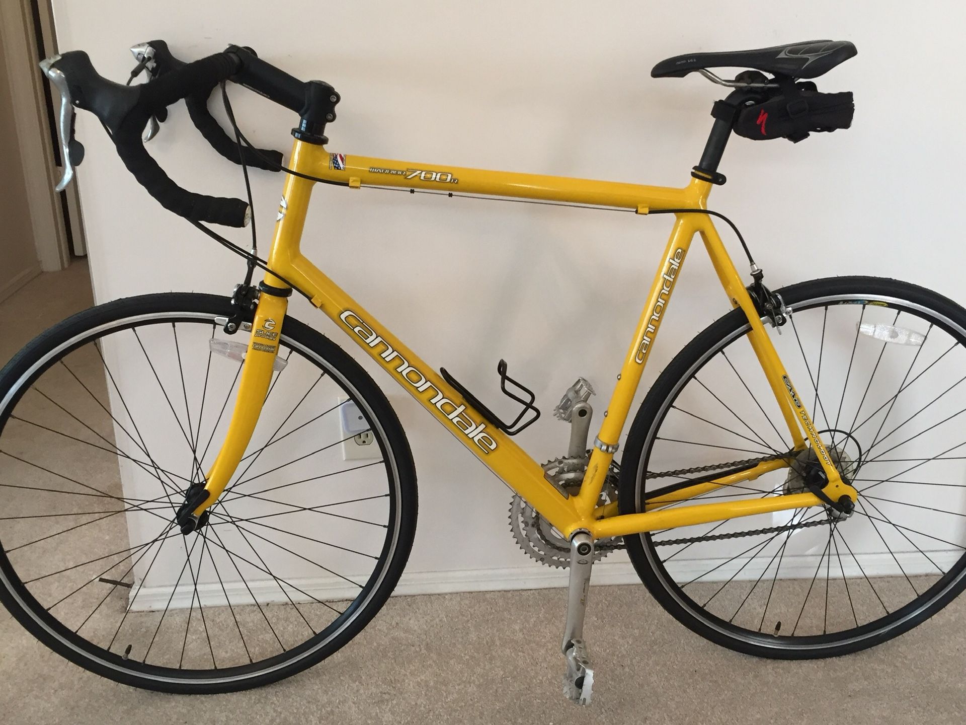 Cannondale warrior 700R 58cm road bike readyride new tires