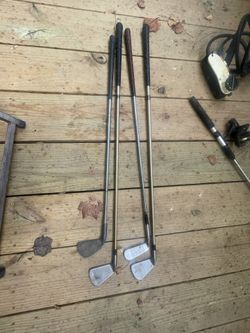 4 GOLF CLUBS