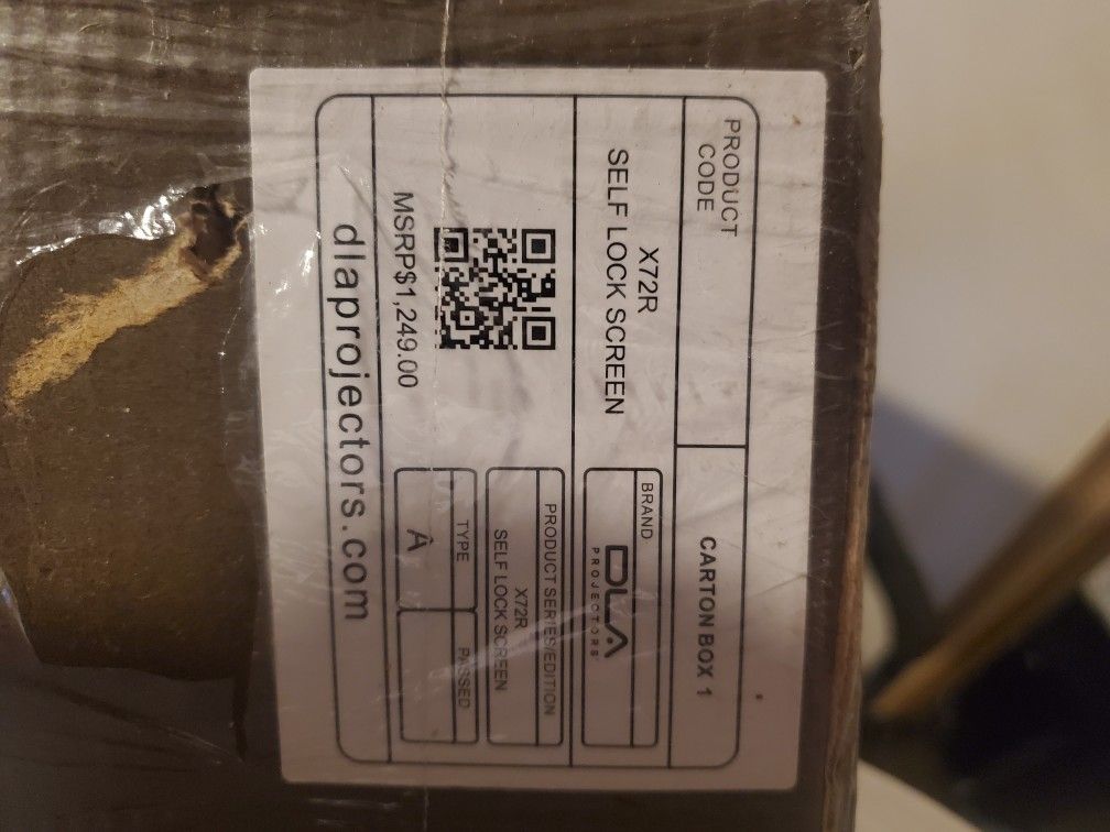 PROJECTOR DLA X400R NEW IN THE BOX