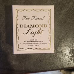 Too Faced Diamond Light