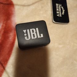 JBL 2go 