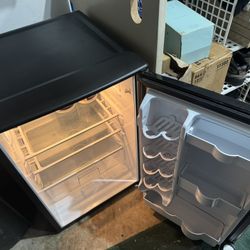Mini FRIDGE With LOCK On Door