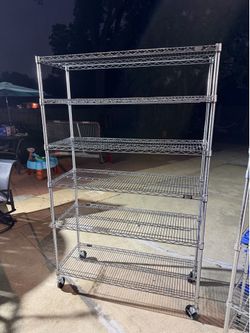 Metal wire shelving