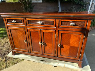 TV /MEDIA CONSOLE / SIDE TABLE /TV STAND