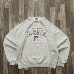 Distressed VINTAGE ST . Louis RAMS NFL Sweatshirt