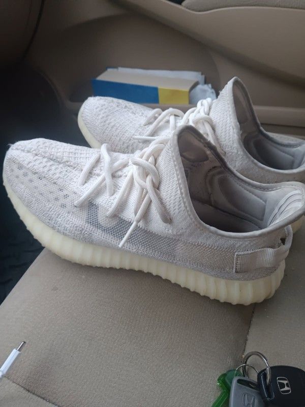 Men's Yeezy Boost 9.5 White