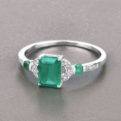 1.07 Carat Genuine Zambian Emerald and White Diamond 14K Yellow Gold Ring