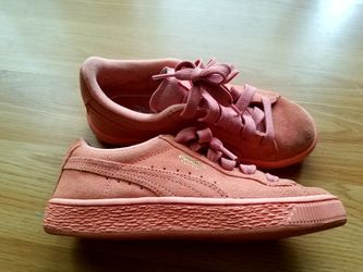 Price reduction! Puma suedes