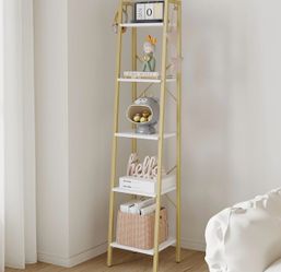 Hzuaneri Ladder Shelf, Bookshelf Bookcase, Freestanding Corner Storage Shelve with 2 Hooks for Home Office, Living Room, Kitchen, Bedroom, Industrial,