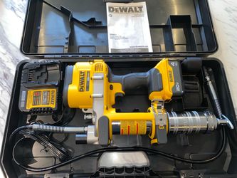 Dewalt 20V MAX Cordless 10,000 PSI Variable Speed Grease Gun kit