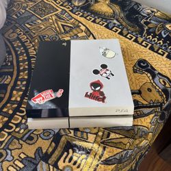 PS4 Console 