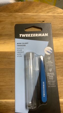 Tweezerman Mini Slant Tweezer