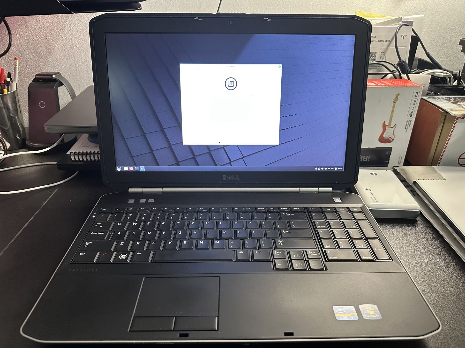 Dell Latitude E5520 - 16GB Memory - 250GB SSD - Linux Mint