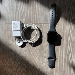APPLE WATCH SERIES 4