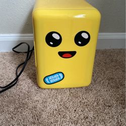 Fortnite Banana Mini Fridge 