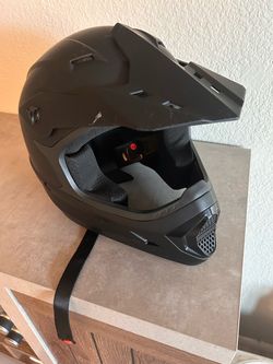 Full face helmet plus knee/ elbow pads