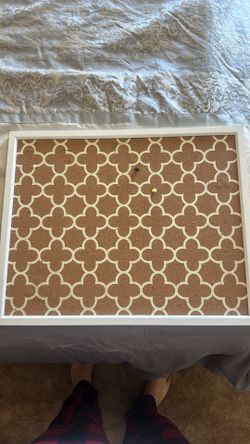 Bulletin board 18 x 24