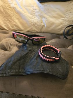 Black & Pink Sunglasses with Paracord Bracelet