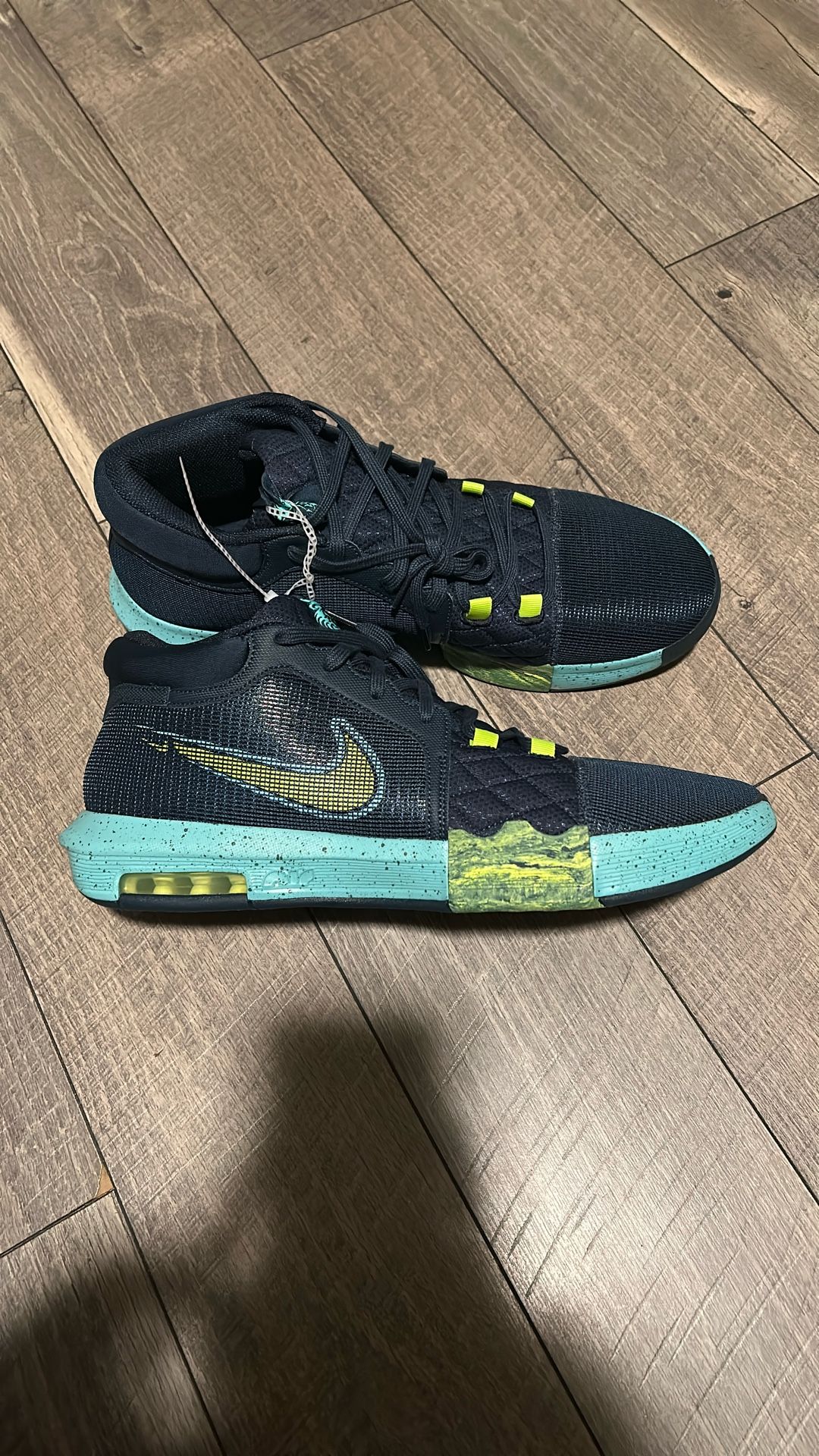 Nike Men’s basketball Shoes