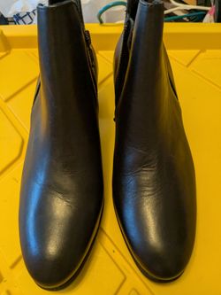 Black Leather Ankle Boots with Side Zipper