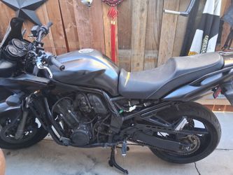 YAMAHA F2S 1000 STREETBIKE