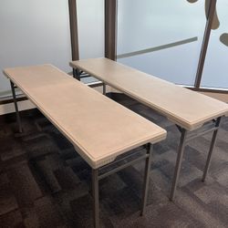 Folding tables