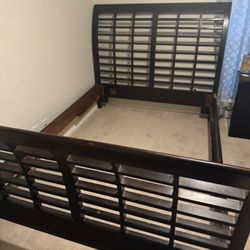 Queen Sleigh Bed