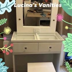 White Glasstop Vanity Set