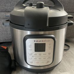  Instant Pot - 8 Quart Duo Crisp 11-in-1 Electric Pressure Cooker with Air Fryer 